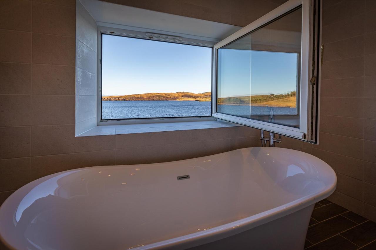 Lochside Vila Staffin Exterior foto